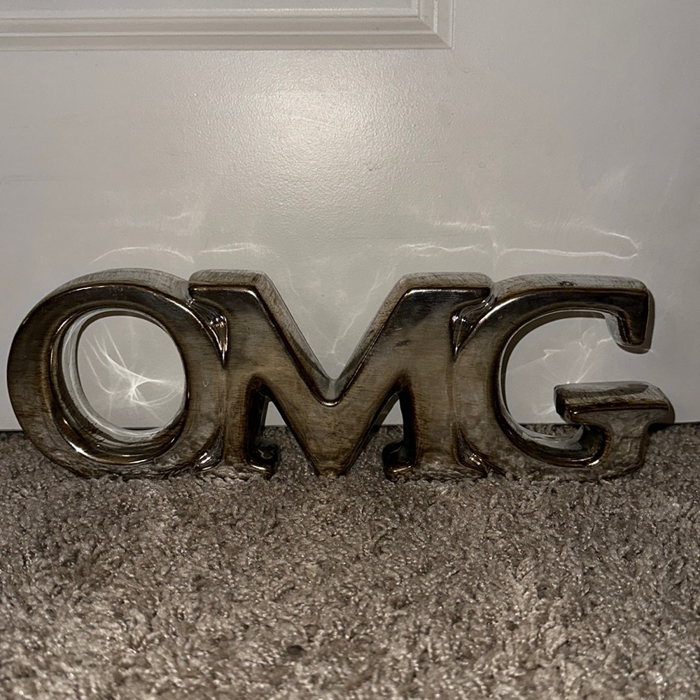 OMG signage decor